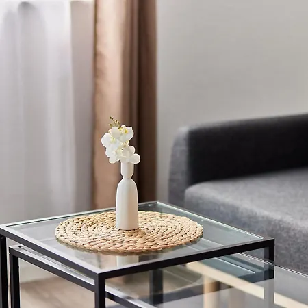 Apartment Moderne Stilvoll Eingerichtete Neubauwohnung *