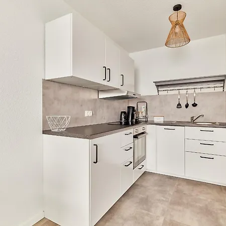 Moderne Stilvoll Eingerichtete Neubauwohnung Apartment *